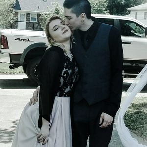 Meet your Posher, Manuel